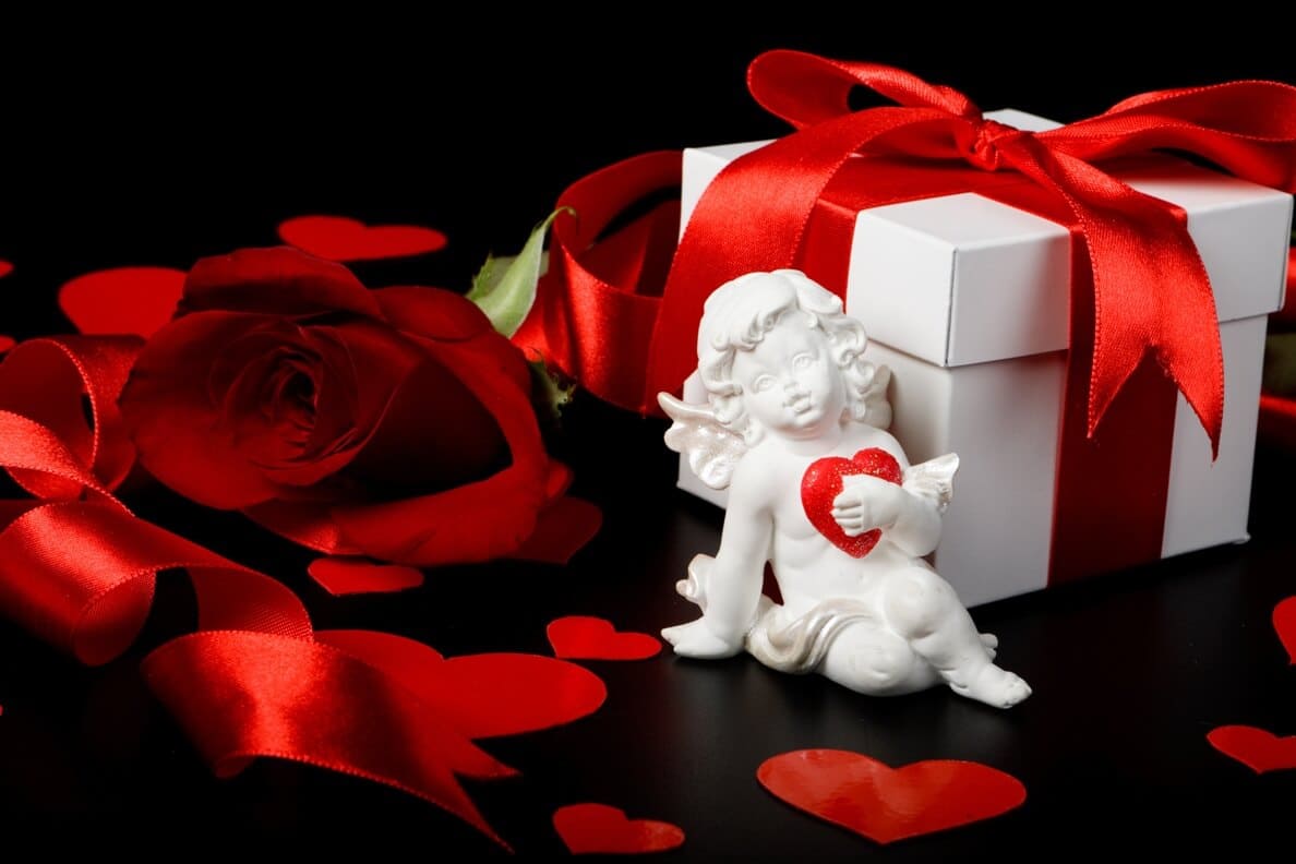 Романтичные подарки на день всех влюблённых